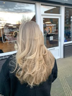 Perfect Blonde, Hair 2024, Hair Stylist Life, Long Layers, Face Framing, Hair Colour, Layered Haircuts