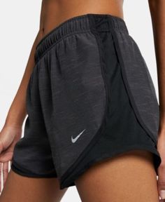 Athlete Aesthetic, Track Bag, Nike Stuff, Nike Shorts Women, Flex Leggings, Yoga Iyengar, Running Shorts Women, Yoga Journal