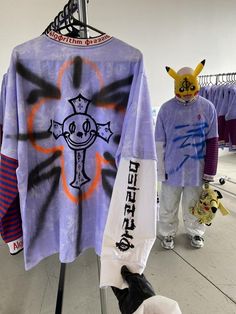 Skoot Apparel, Reworked Clothes, Streetwear For Men, Aesthetic Streetwear, Painted Clothes, Japanese Street Fashion, Mode Inspiration, Logo Embroidery, Dream Clothes