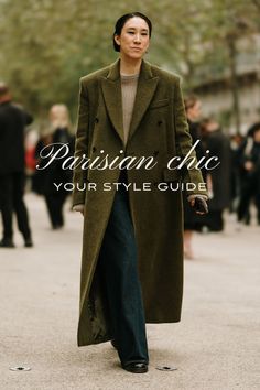 Song Of Style Outfits, Parisian Style Clothing, 90s Parisian Style, Scarves In Paris, Effortless Parisian Style, Paris Winter Street Style 2024, Minimal Winter Fashion, French Chic Fashion Minimal Classic, Parisian Winter Outfits Classy