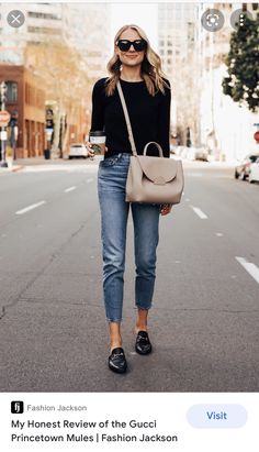 Princeton Loafer Outfit, Levis 501 Cropped Jeans Outfit, Princeton Gucci Mules Outfit, Levis 501 Street Style, Princeton Mules Outfit, Levi 501 Cropped Jeans Outfit, Black Casual Shoes Women, Gucci Loafers Women Outfit, Gucci Princetown Slipper Outfit