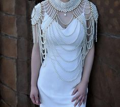 Chain Wedding Dress, Bridal Body Jewelry, Pearl Cape, Beaded Cape, Pearl Bride, Wedding Dress Jewelry, Shoulder Necklace, Elegant Jacket, Bridal Wrap