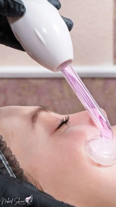 Facial Machines, Facial Aesthetic, Facial Benefits, Esthetician Inspiration, High Frequency Facial, Facial Pictures, Beauty Salon Posters, Skin Care Pictures