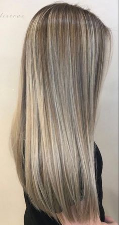 Blended Balayage, Champagne Blonde Hair, Balayage Blonde, Gorgeous Hair Color, Blonde Hair Inspiration, Hair Color Techniques, Balayage Hair Blonde