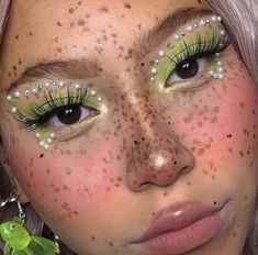 Bold Eyeshadow, Mekap Mata, 20 Makeup, Butterfly Girl, Smink Inspiration, Green Makeup, Fairy Makeup, Cute Makeup Looks, Creative Eye Makeup