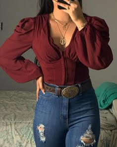 Burgundy Vaquera Outfits, Mexican Style Outfits Fashion, Paisa Outfit Women, Quince Vaquera Outfits, Bootbarn Outfits, Western Outfits Women Mexican, Bootbarn Outfits Women, Baile Outfits Jaripeo Plus Size, Vaquera Shirts