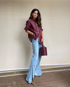 Fashion For Medium Size Women, Maroon Winter Outfits, Outfit Navidad 2022, Feather Top Outfit, Maroon Outfits, Statement Blazer, Burgundy Outfit, Stylish Work Attire, Office Outfits Women