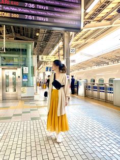 What to Wear for Your May Japan Trip – misocarborena Japan 2024 Fashion, Japan June Outfit, Japan Fashion Spring, Outfits For Japan Summer, Japanese Mom Outfit, Japanese Street Fashion Summer, Summer Japanese Outfits, Japan Outfit Spring