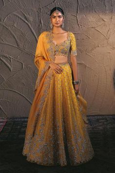 Embroidery Zardozi, Organza Embroidery, Raw Silk Lehenga, Yellow Lehenga, Designer Bridal Lehenga, Silk Lehenga, Organza Dupatta, Indian Outfit