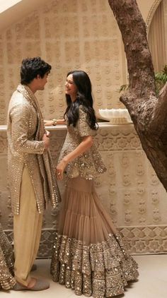 Best Friends Wedding Indian Outfit, Engagement Gown, Indian Bridesmaid Dresses, Desi Dress, Desi Wedding Dresses, Lehenga Designs Simple, Hippie Hair