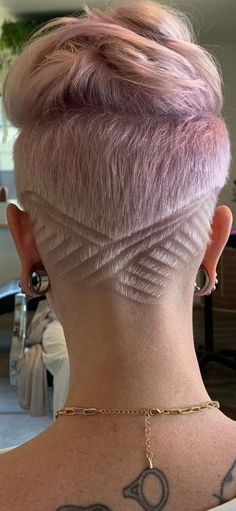 Undercut Ideas, Faux Hawk, Amazing Hair, Vintage Memory, Hair Stuff, Undercut, Hawks, Hair Designs