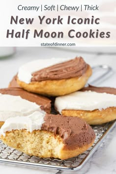 Vanilla half moon cookies. Vanilla Cookie Recipe, Bakes Recipe, Pecan Pie Cookies, Biscuit Bar, Vanilla Recipes, Cookie Bakery