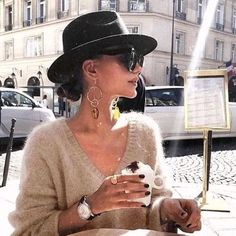 Chapéu fedora feltro 3 cores unissex - rei look Style Parisienne, Coffee Fashion, Paris Mode, Fashion Blogger Style, Instagram Worthy, Chain Necklaces, Weekend Outfit, Casual Winter Outfits