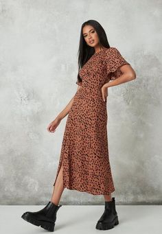 Midi Dress Shoes, Brown Dalmatian, Dalmatian Print, Pastel Outfit, Midi Dress Casual, Large Dress, Midi Dress With Sleeves, Outfit Inspo Fall