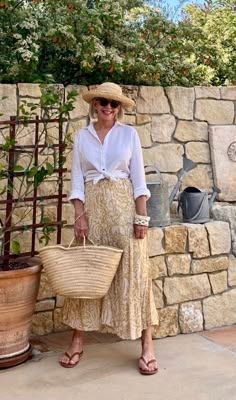 Cindy Hattersley, Outfit Trends, Women Over 50, Cute Summer Dresses, Look Younger