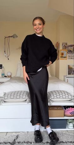 Silk Skirt Maxi, Silk Skirt Office Outfit, Black Silk Maxi Skirt, Midi Skirt Winter Outfit, Aritzia Effortless Pant Outfit, Midi Satin Skirt Outfit, Silk Maxi Skirt Outfit, Skirt Black Outfit