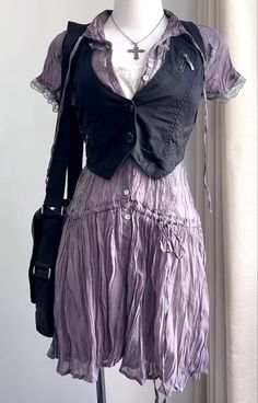 Nightcore Outfit Aesthetic, Purple Outfit Ideas Aesthetic, Black And Purple Outfit Ideas, Dark Nymph Outfits, Purple Hair Outfit What To Wear With, Pisces Venus Style Outfits, Purple Grunge Aesthetic Outfit, Ghostcore Outfits, Witch Aesthetic Clothes