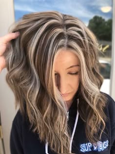 Brunette Balayage Hair Blonde Caramel Highlights Ombre, Blonde Hair With Dark Lowlights Fall, Multitonal Hair, Brown Hair Heavy Highlights, Blonde And Chocolate Highlights, Darker Hair Underneath Blonde, Thick Lowlights, Thick Highlights And Lowlights, Long Curly Hair Color Ideas Brunettes