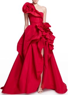 Marchesa Strapless Rosette Ball Gown Size 6 New With Tags  | eBay Marchesa Couture, Classy Party, Marchesa Gowns, Dress Outfits Party, Dress Websites, Dress Styling, Evening Dress Patterns, Cheap Party Dresses, Cheap Party