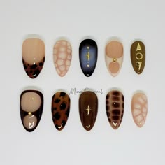 SHAPES: Stiletto Oval Almond Square Coffin Balerina Round Length: Short Medium Long Available nail shapes are shown in the pictures, enter the letter corresponding to your desired shape in the personalization box when you go for a custom order.  Each order includes: - 10 nails and 1 Prep kit ( 24 adhesive tabs (1 sheet), cuticle wooden pusher, mini file and 2 alcohol wipes ) Each set is handmade in the order they were received. My current processing time is approximately 7-15 business days,  Please be patient and Please understand it before making a purchase. Each order will include our signature "Super Strong Adhesive Nail Tabs" which can last up to a week in general, and even longer with proper application and care. It has less damage to nails so the nails can easily be reused. If you ma Nail Birthday, Snake Skin Nails, Nails Star, Snake Skin Design, Alcohol Wipes, Skin Design, Leopard Nails, Coffin Shape Nails, Animal Print Nails