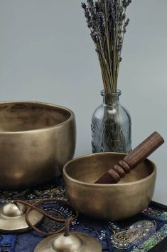 Home rituals give you the opportunity to cultivate presence and awareness. Here's how to recreate a smudging ritual to avoid making things worse. The post Can Smudging Make Things Worse? appeared first on Witchy Spiritual Stuff. Meditation Pictures, Manipura Chakra, Healing Affirmations, Sound Bath, Best Meditation, Tibetan Singing Bowls, Deep Relaxation, Meditation Space, Sound Healing