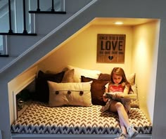 Stair Nook, تحت الدرج, Stair Case, Understairs Storage, Stair Storage, Basement Renovations, Cozy Reading Nook, Cozy Reading