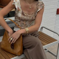 🤎🥐🧸☕️ Clothing Inspiration, Carrie Bradshaw, Fashion Styles, Boho Chic, Personal Style, Fashion Show, Outfit Inspirations, Outfit Ideas