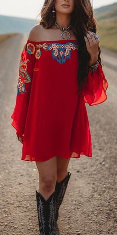 Red Western Dress, Tennessee Style, Boho Chique, Boho Mode, Fest Outfits, Country Style Outfits, Beautiful Red Dresses