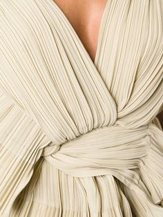 Shop Chloé pleated knotted top in  from the world's best independent boutiques at farfetch.com. Over 1000 designers from 300 boutiques in one website. Ethno Style, Beige Outfit, Takashi Murakami, Fashion Mode, Mode Inspiration, Issey Miyake, Muse