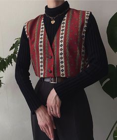 Mens Cute Outfits, Victoriancore Outfits, Art Deco Outfit Casual, Print Clash Outfit, Modern Victorian Fashion Women, Cottagepunk Outfit, Vintage Professional Outfits, Masculine 70s Outfits, Femme Androgynous Style