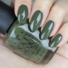 Opi Nail Colors, Nails Opi, Pretty Nail Polish, Green Nail Polish, Gelish Nails, Colorful Nails