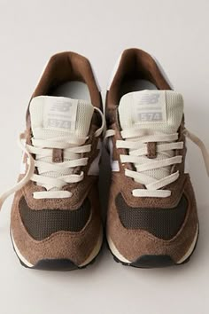 Shop our 574 Sneakers at FreePeople.com. Boho clothing for the creative spirit- free worldwide shipping. Brown Tennis Shoes Outfit, Womens Brown Sneakers, New Balance Shoes Women, Brown Sneakers Women, Brown Tennis, 2025 Outfits, Shoes Wishlist, Mom Shoes, Tennis Shoes Outfit