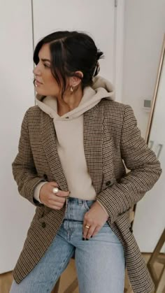 Editorial Outfits, Neutral Winter Outfit, Trendy Outfits 2020, Bold Outfits, Outfits 2000s, Fun Outfits, Skandinavian Fashion, 2000s Outfits, Trendy Outfits Winter