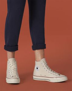 High Top Shoes Outfit, Converse Chuck 70 Vintage, Converse Shoes Outfit, Chuck 70 Vintage Canvas, Shoes Outfit Ideas, High Top Converse Outfits, Sneakers Sketch, Neon Leggings, High Top Chucks