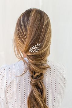 CAITLYN CLIP Guest Hairstyles, Crystal Comb, Wedding Clip, Floral Halo, Hairstyle Inspo, Metal Comb, Half Updo, Gold Clips, Hair St