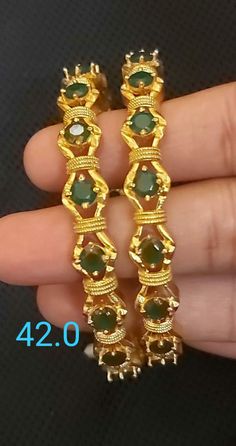 Emerald Design, Gold Jewelry Stores, Bangles Design, Embroidered Blouse Designs, Bangles Jewelry Designs, Gold Fashion Necklace, Ruby Emerald, Gold Bangles Design