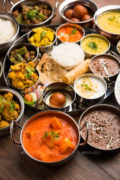 North Indian Veg Thali, Indian Food Photography Aesthetic, Pakistani Food Photography, Indian Moodboard, Hindu Food, Hyderabad Food, Chennai Food