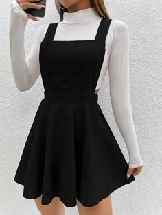 Preto Casual Collar Sem Mangas Tecido Simples Avental Embellished Não elástico Suspender Dress For Women, Cute Black And White Dress, Black Skirt Overalls Outfit, Black Cute Clothes, Cute Dress Outfits Casual, Simple Dress Aesthetic, Black Skater Dress Outfit, Cute Female Outfits, Black Simple Outfit