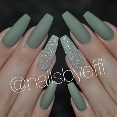 Matte Green Nails, Prom Nail Designs, Matte Nails Design, Smink Inspiration, Prom Nails, Pretty Acrylic Nails, Best Acrylic Nails