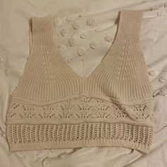 Bought In Italy, Never Worn Casual Seamless Knit Top For Beach, Beige Pointelle Knit V-neck Crochet Top, Beige Seamless Knit Top, Seamless Beige Knit Top, Beige Stretch Knit Crochet Top, Casual Seamless Crochet Top For Spring, Knit Top, In Italy, Womens Tops