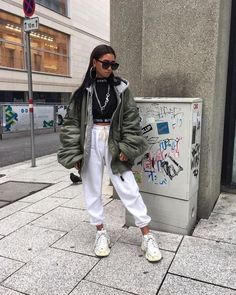 Look Hip Hop, Women's Streetwear Fashion, Looks Hip Hop, Streetwear Mode, The Raven, Instagram Outfits, Streetwear Fashion Women, Street Style Chic