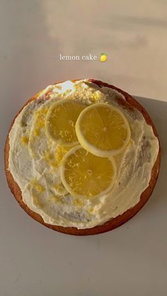 there is a cake with lemons on it