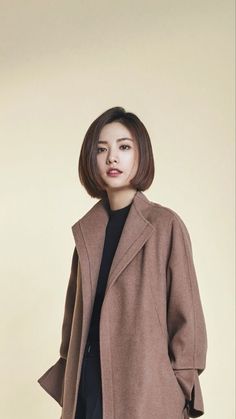 Asian Hair Bob, Layers Short Hair, Kpop Short Hair, Bob Hairstyle Ideas, Classic Bob Haircut, Cut Layers, Hairstyle Ideas Easy, Layers Short, Point Cut