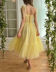 Tea Length Homecoming Dresses, Flower Prom Dress, Dotted Dress, Wedding Party Accessories, Bee Dress, Yellow Midi Dress, Dress Tulle, Evening Dresses Cocktail, Tulle Prom Dress