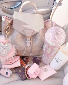 Bag Spill, European Princess, Pink Glamour, What's In My Purse, Cute Mini Backpacks, Juicy Couture Purse, Purse Essentials, Creative Birthday Gifts