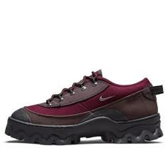 Womens Nike Lahar Low Dark Beetroot WMNS Marathon Running Shoes/Sneakers Nike Lahar Low, Tenis Nike, Marathon Running Shoes, Womens Nike, Swag Shoes, Marathon Running, Running Shoes Sneakers, Shoes Nike, Sneakers Shoes