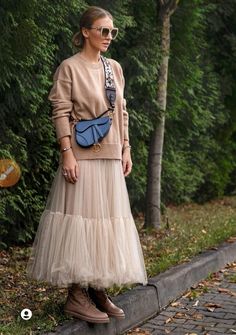 Layering Street Style, Tutu En Tulle, Tulle Skirts Outfit, Cold Fashion, Fashion Fails, Best Winter Outfits, The Met Gala, Cooler Look, Over 50 Womens Fashion