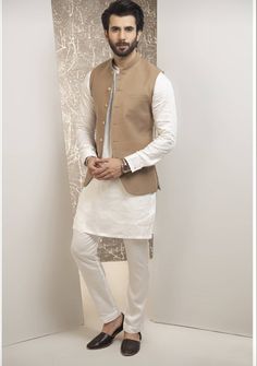 Kurta With Koti Designs Men's, Koti Kurta For Men Wedding, Khadi Kurta For Men, Pathani With Blazer For Men, Waistcoats Men, Pathani For Men With Jacket, Traditional Cream Nehru Jacket For Groom, Mens Kurta With Waist Coat