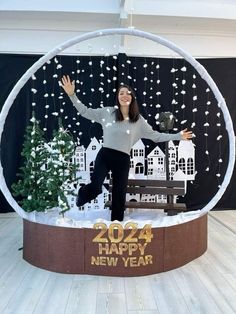 Santa Wonderland Decorations, Snowglobe Photo Booth Diy, Christmas Party Decor Ideas Photo Booths, Snow Globe Photo Backdrop, Winter Photo Booth Ideas, Snow Globe Cubicle Decoration, Cubicle Christmas Decor Ideas, Snow Globe Backdrop, Snow Globe Photo Booth Diy