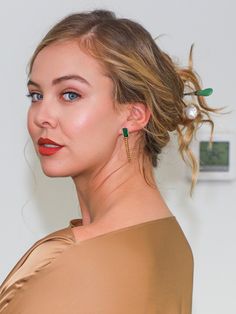 Elegance wrapped in green allure. 💚✨ Elevate your style with our Emerald Green Chain Stud Earring – a timeless statement of sophistication. Discover the essence of beauty in every detail. Pearl Hairpin, Edgy Chic, Pearl Hair Pins, Gold Drop Earrings, Stud Earring, Measurement Length, Emerald Green, Chemicals, Hair Pins